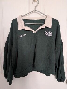Dark Green Collared Sweatshirt with Cream Collar